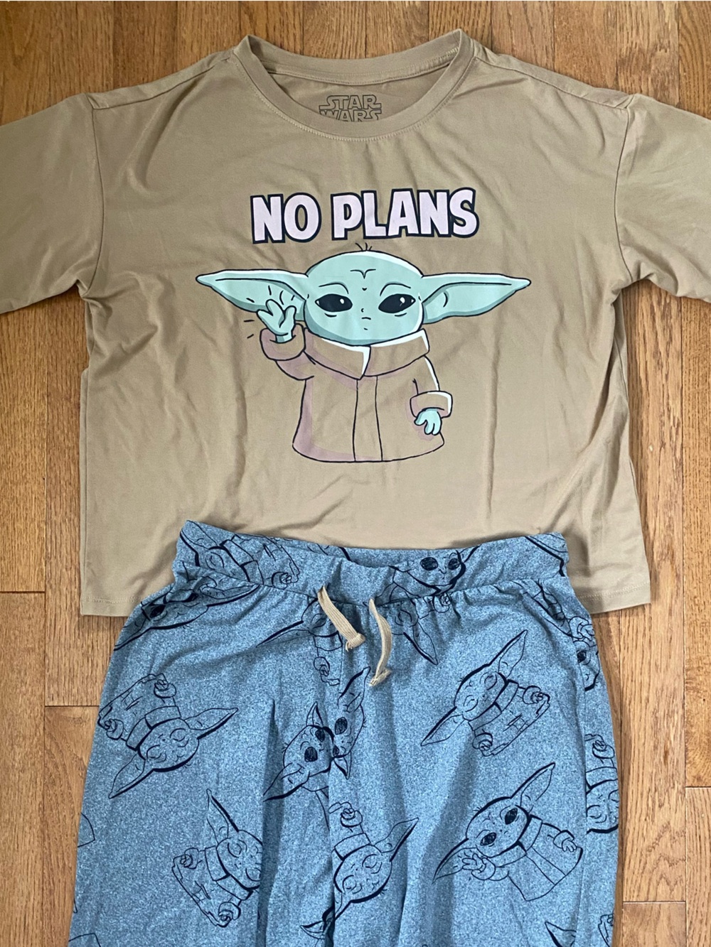 Grogu Print Star Wars Pyjama Set Women’s Small - Picture 2 of 14